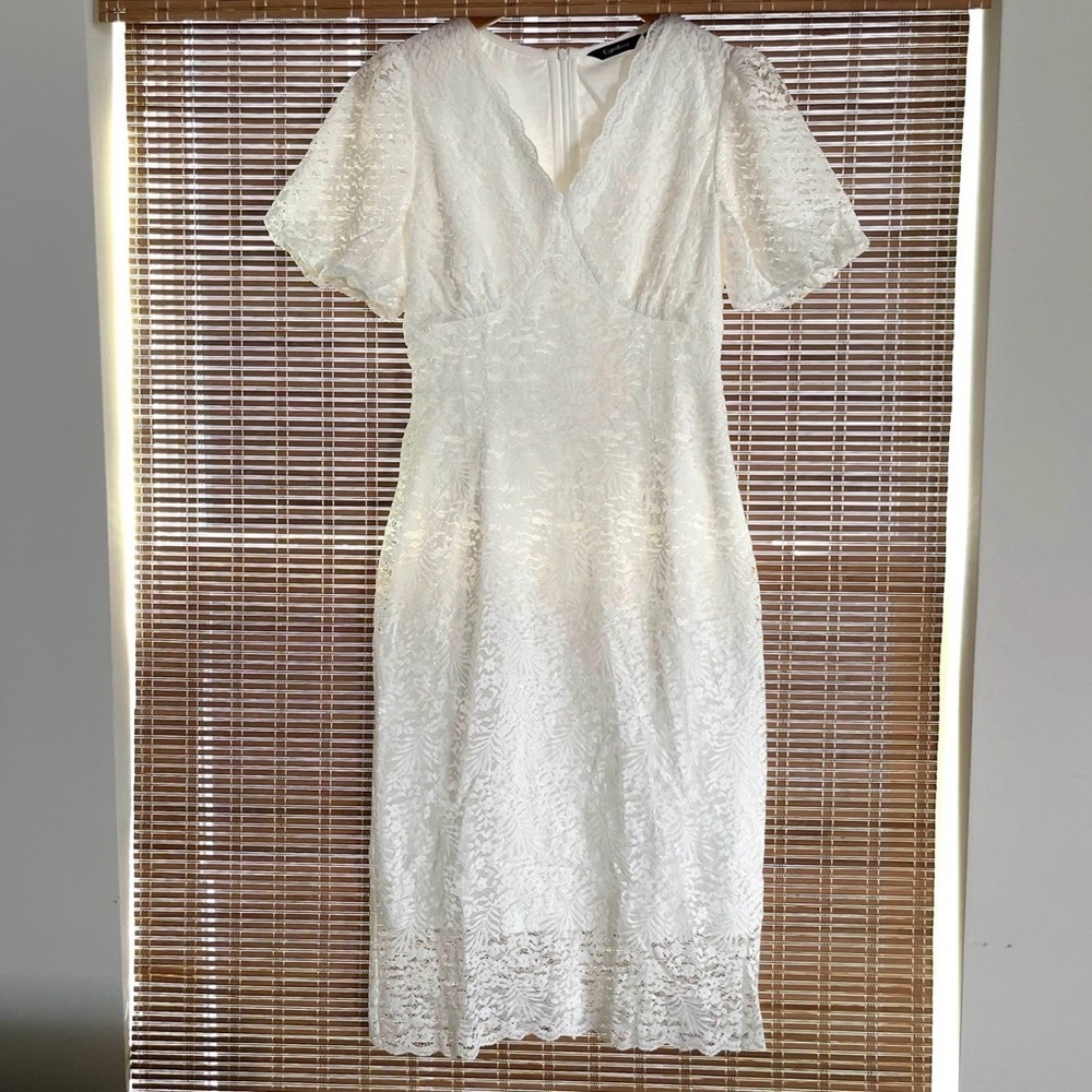 Elegant White Lace Dress